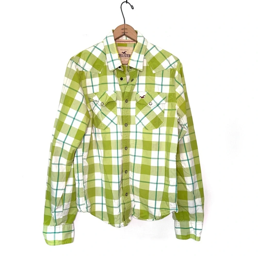 Hollister Men’s Green and White Plaid Snap Button Down Shirt Size Large